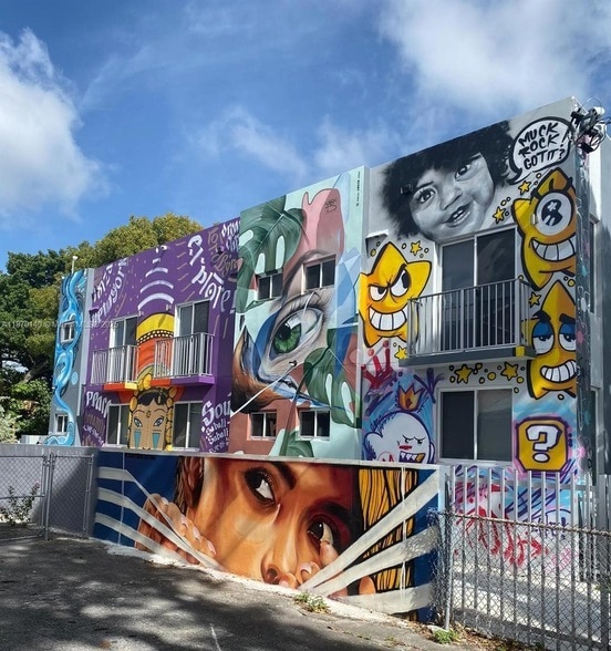 property at 541 NW 33rd St