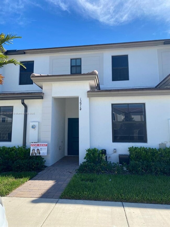 12914 SW 232nd Ln in Princeton, FL - Building Photo - Building Photo