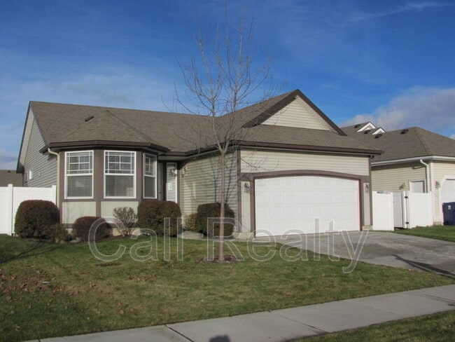 property at 1706 W Tieton Ave