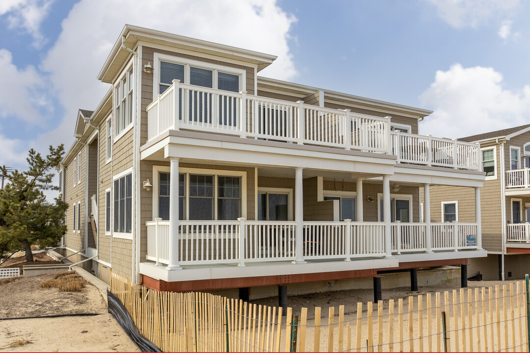 245 Beachfront in Manasquan, NJ - Building Photo