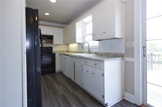 4541 Center Hill Church Rd in Loganville, GA - Building Photo - Building Photo