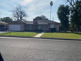 3921 Navajo Ave