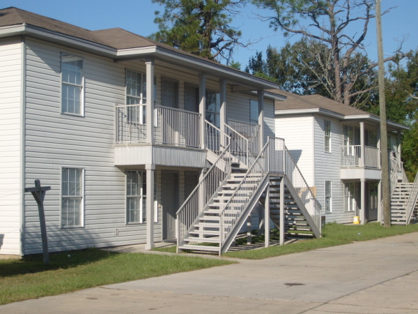 Jayson Cove in Biloxi, MS - Foto de edificio