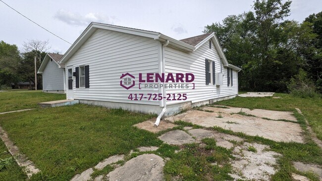 446 N Claud Ave in Bolivar, MO - Building Photo - Building Photo