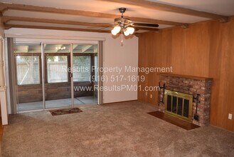 8698 Cliffwood Way in Sacramento, CA - Building Photo - Building Photo