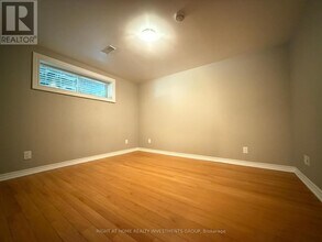 34 Risdon Ct in Toronto, ON - Building Photo - Building Photo