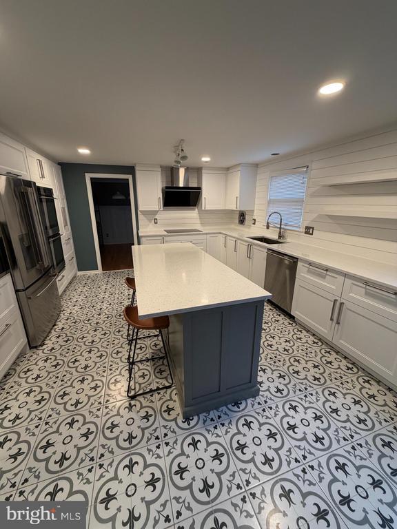 property at 7000 Old Cabin Ln