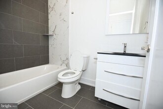 6164 Ridge Ave in Philadelphia, PA - Building Photo - Building Photo