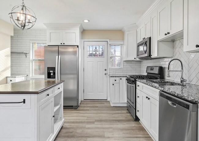 103 N Athol Ave in Baltimore, MD - Building Photo - Building Photo