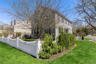 350 Midland Ave in Rye, NY - Building Photo - Building Photo