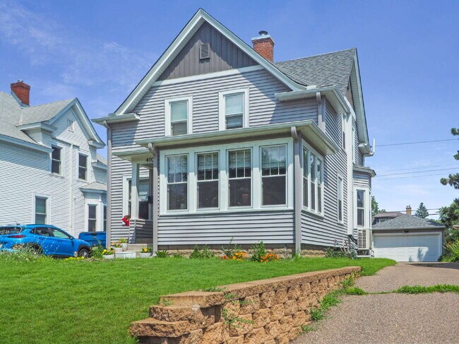 4025 Bryant Ave S in Minneapolis, MN - Building Photo - Building Photo