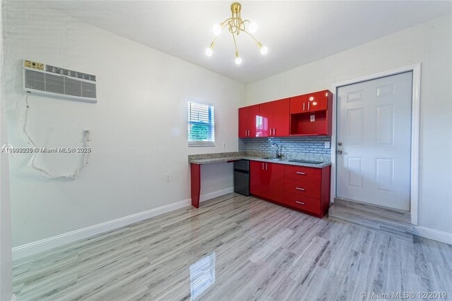 6200 Dewey St in Hollywood, FL - Foto de edificio - Building Photo