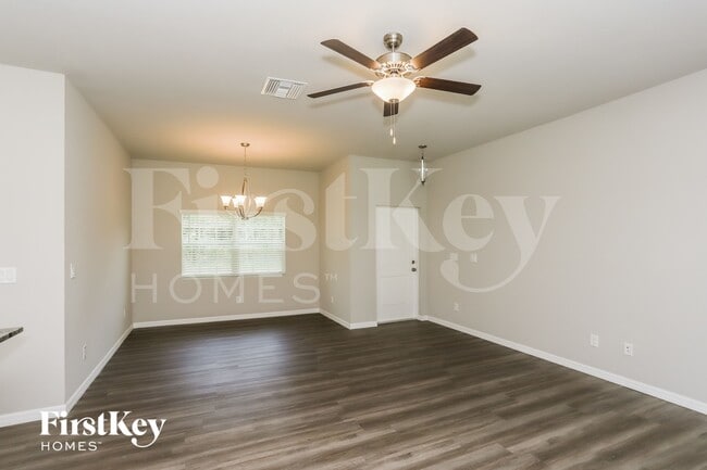 4058 Manchester Terrace in North Port, FL - Foto de edificio - Building Photo