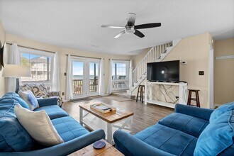 1217 Ocean Blvd S in Surfside Beach, SC - Building Photo - Building Photo