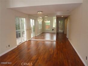 26647 Country Creek Ln in Calabasas, CA - Building Photo - Building Photo