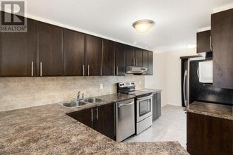 772 Lakeridge Dr in Ottawa, ON - Building Photo - Building Photo