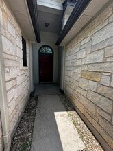 7220 Wardman Dr in Austin, TX - Building Photo - Building Photo