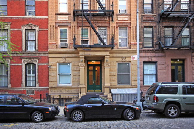 West Village in New York, NY - Foto de edificio - Building Photo