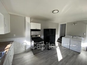 1340 W College Ave in York, PA - Foto de edificio - Building Photo