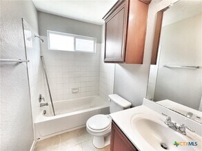 761 Wolfeton Way in New Braunfels, TX - Building Photo - Building Photo