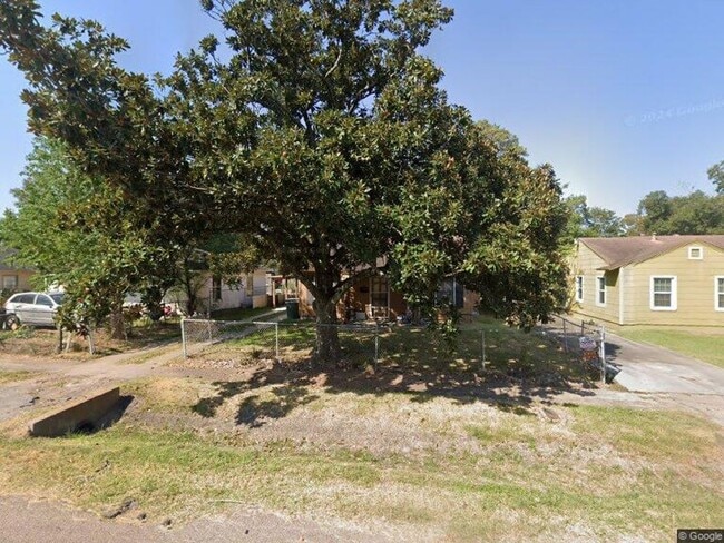 property at 425 Garland Ave