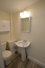 28 Columbus Ave, Unit 2 in Beverly, MA - Building Photo - Building Photo