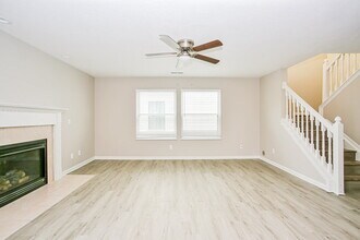 2456 Ashpoint St in Columbus, OH - Building Photo - Building Photo