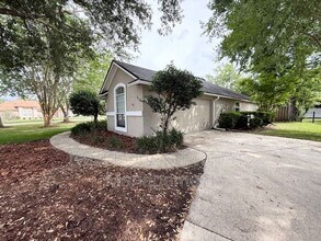 816 Brookstone Ct in Jacksonville, FL - Building Photo - Building Photo