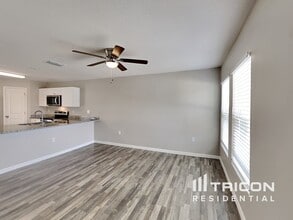 11391 Pickford St in Spring Hill, FL - Building Photo - Building Photo