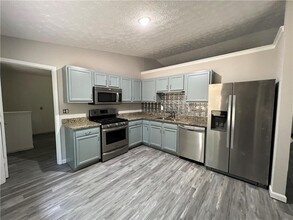 5285 Sugar Crest Dr in Sugar Hill, GA - Building Photo - Building Photo