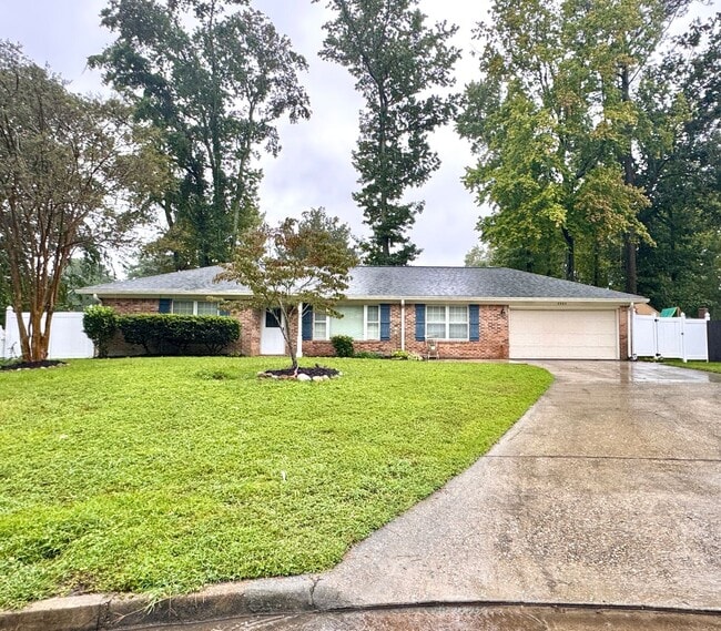 2305 Enchanted Forest Ln