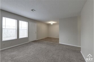 1324 N Minneapolis St in Wichita, KS - Building Photo - Building Photo