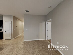 180 Bella Verano Way in Davenport, FL - Building Photo - Building Photo