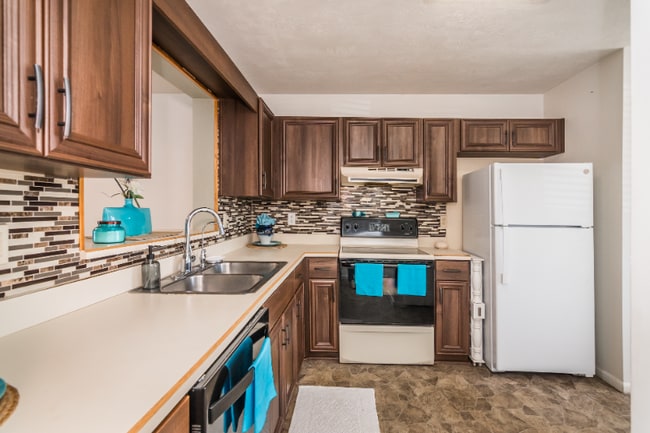 210 Lemon Tree Ln in Ormond Beach, FL - Building Photo - Building Photo