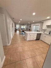 4413 Ridgeline Cir in Tampa, FL - Building Photo - Building Photo