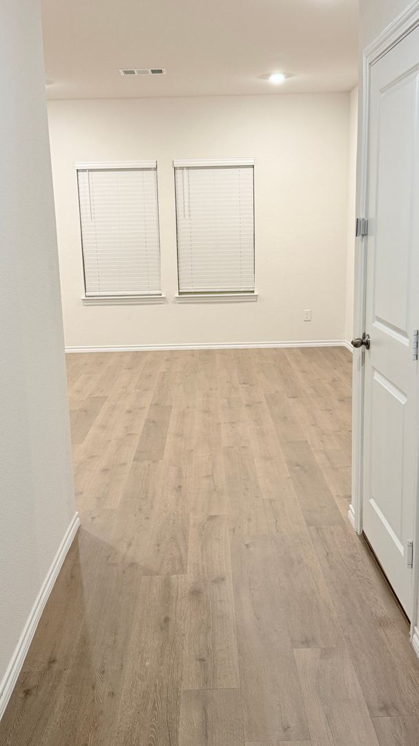 property at 5134 Knob Hl Dr