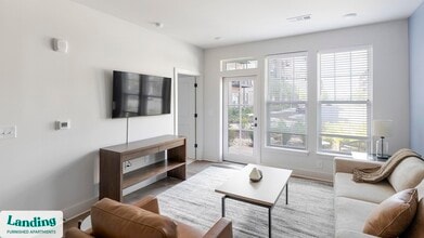 170 Graphics Dr in Madison, AL - Foto de edificio - Building Photo