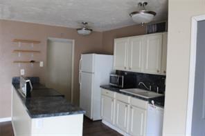6625 Dewsbury St in North Richland Hills, TX - Building Photo - Building Photo