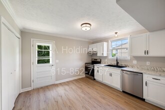 5505 Eulala Dr in Nashville, TN - Foto de edificio - Building Photo