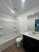 410 Flathead St in Bastrop, TX - Building Photo - Building Photo