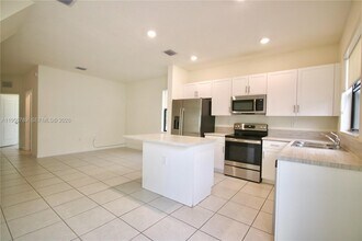 3408 W 111th Pl in Hialeah, FL - Building Photo - Building Photo