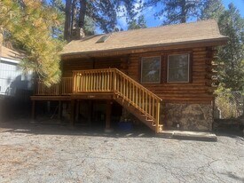 53645 Country Club Dr in Idyllwild, CA - Building Photo