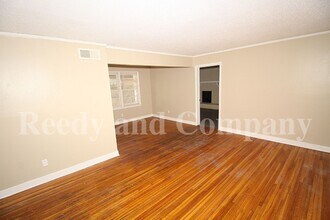 1555 S Perkins Rd in Memphis, TN - Building Photo - Building Photo