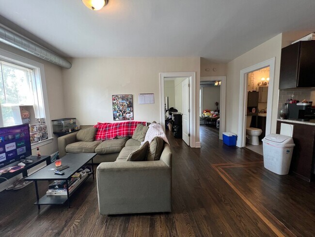 4136 W Palmer St in Chicago, IL - Building Photo - Building Photo