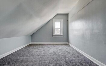 833 N Hoffert St in Fountain Hill, PA - Building Photo - Building Photo