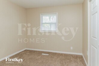 329 Tulsa Ave in Carpentersville, IL - Building Photo - Building Photo