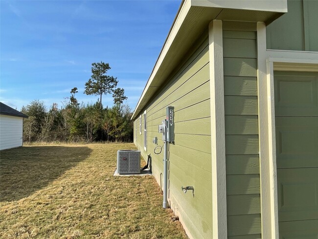 256 Rd 5138 in Cleveland, TX - Building Photo - Building Photo