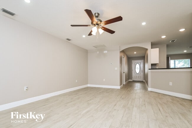 11202 Hidden Breeze Dr in Wimauma, FL - Building Photo - Building Photo