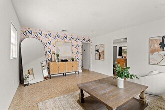 314 W Alva St in Tampa, FL - Building Photo - Building Photo