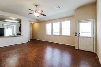 3346 Allington Ct in Houston, TX - Building Photo - Building Photo